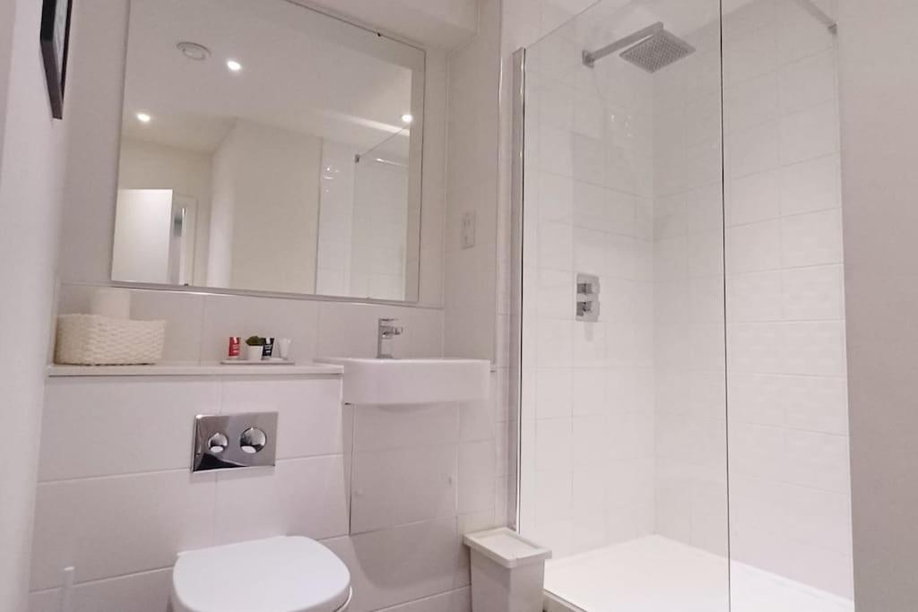 Stylish Modern 1Bed Apartment In Bedford Bagian luar foto