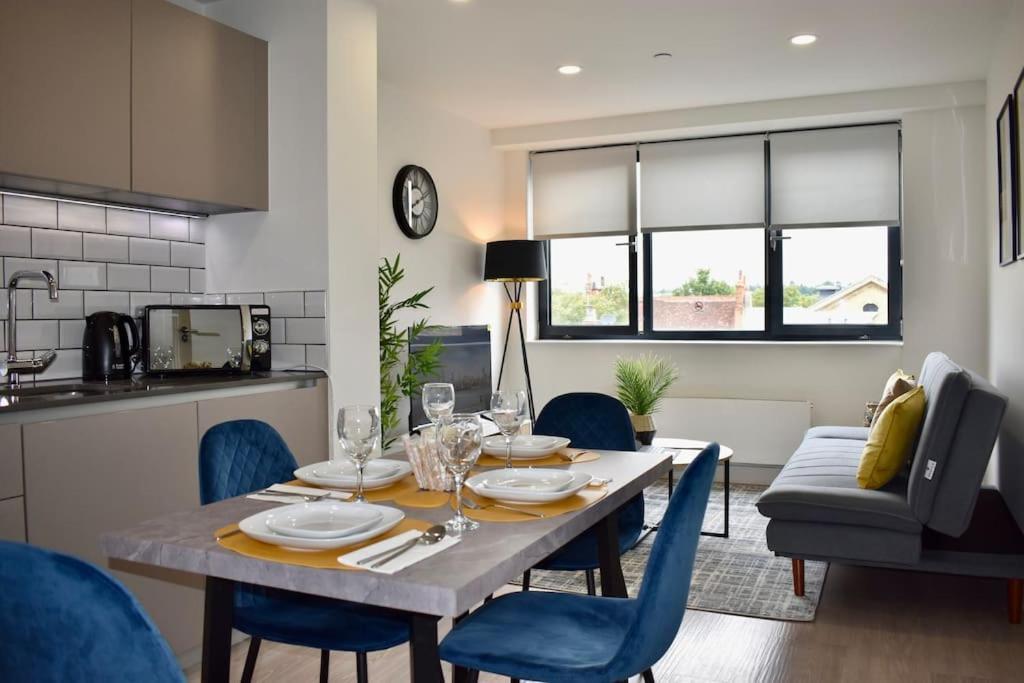 Stylish Modern 1Bed Apartment In Bedford Bagian luar foto