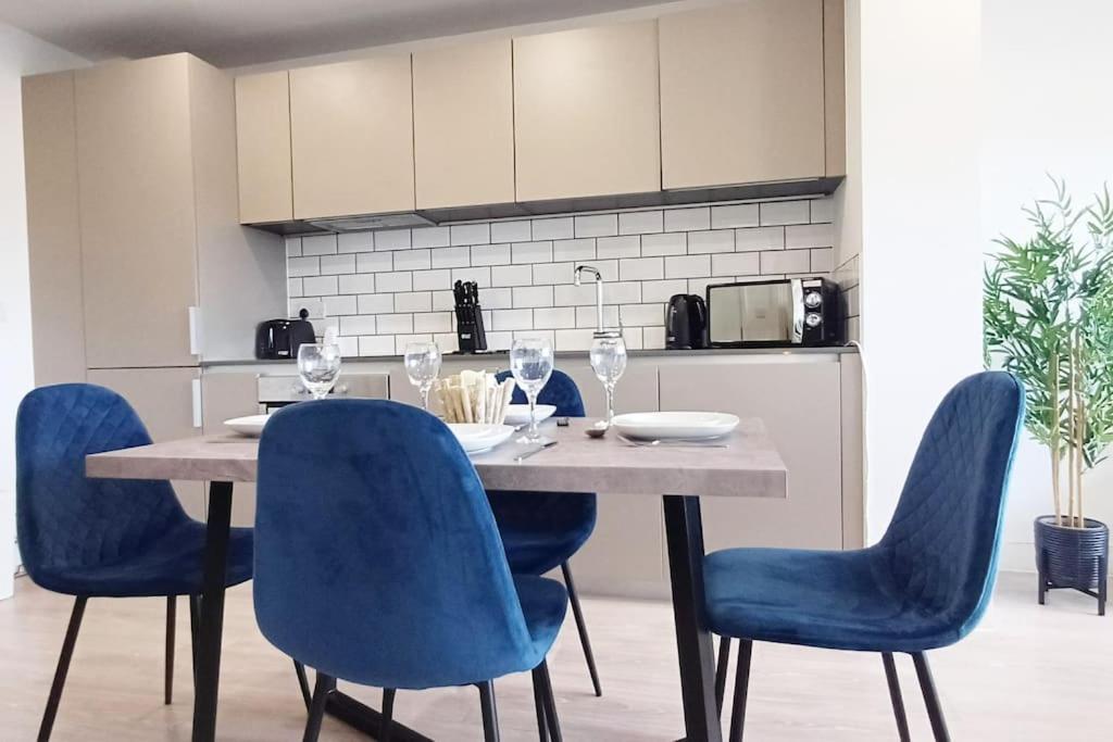 Stylish Modern 1Bed Apartment In Bedford Bagian luar foto